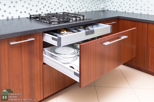 Organize your kitchen with kitchen remodeling.